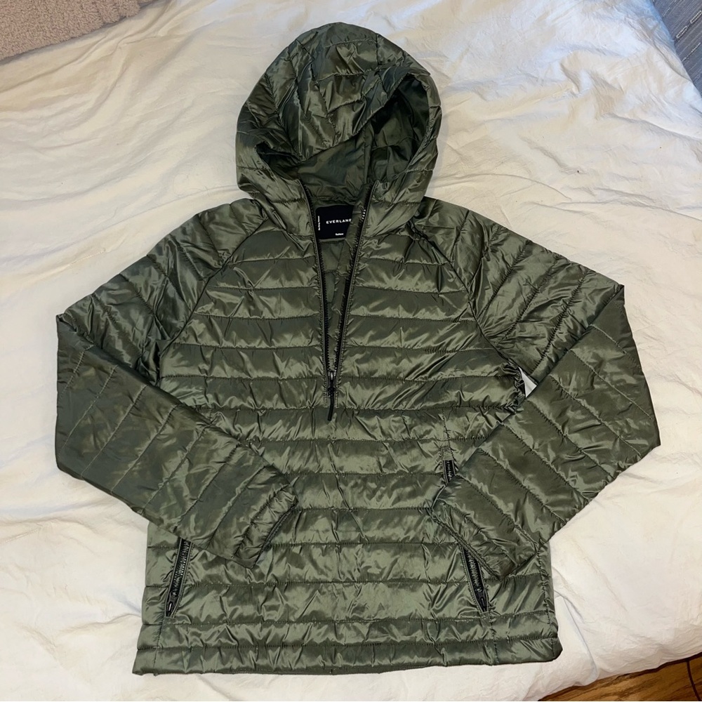 Everlane Renew Puffer Hooodie